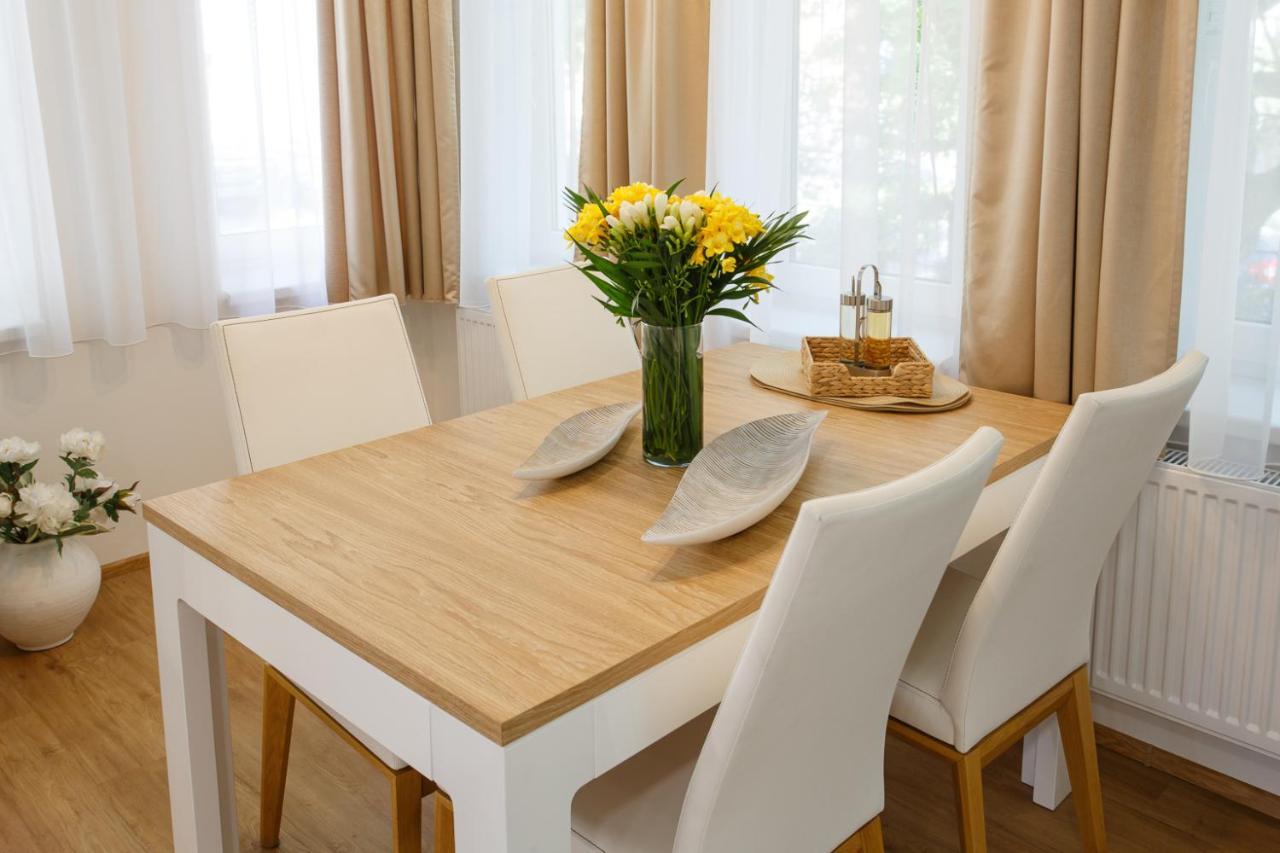 Apartments Villa Whitehouse Ostrava Esterno foto
