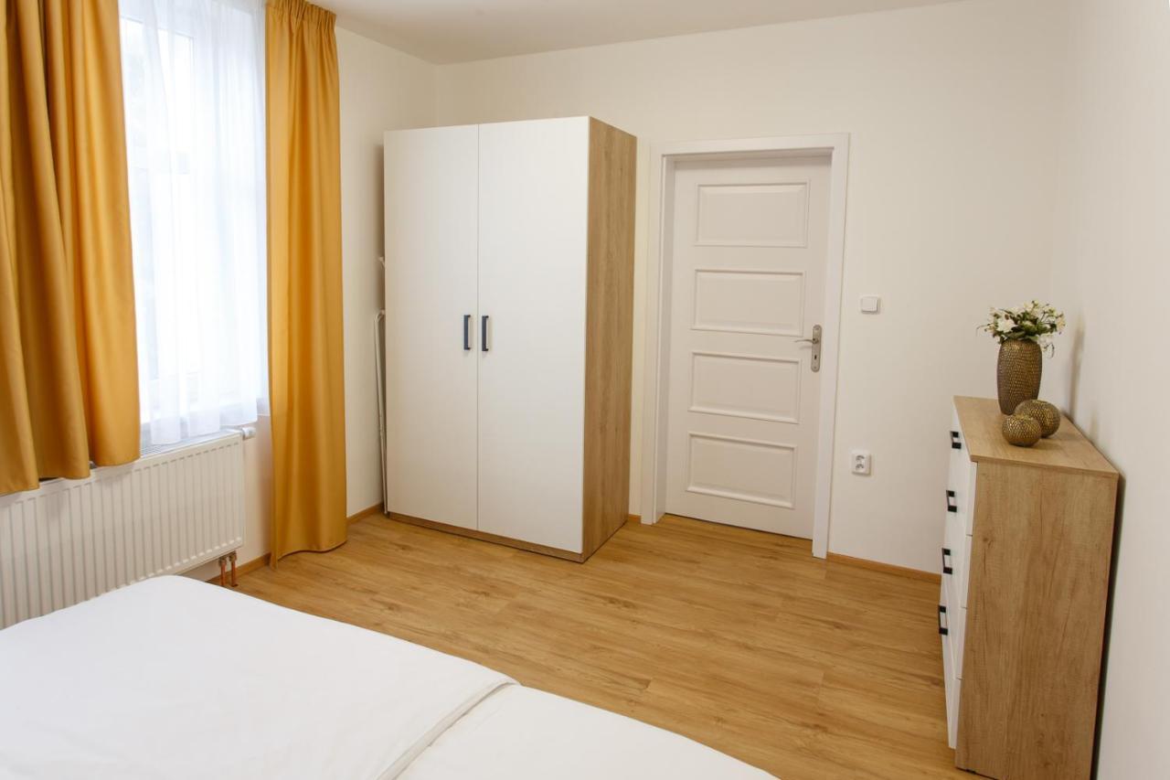 Apartments Villa Whitehouse Ostrava Esterno foto